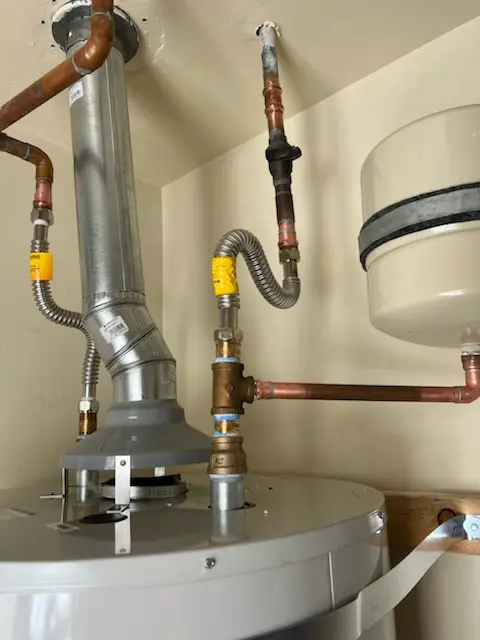 Water heater installation and plumbing repair in Savanna West